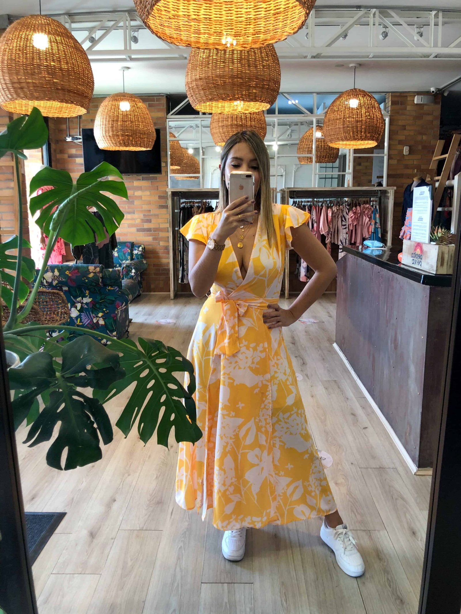 Vestido estampado midi con silueta wrap (varios colores disponibles) - Imagen 3