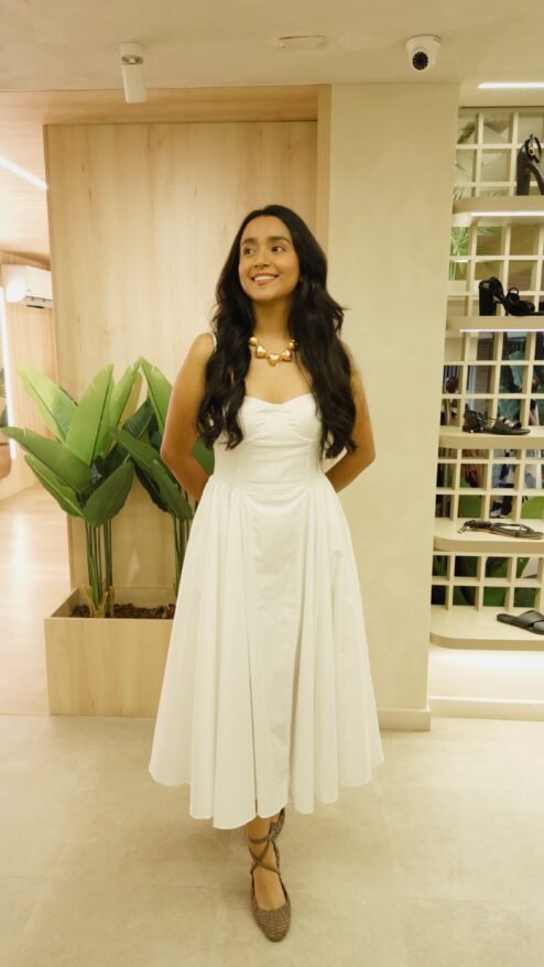 Alternative view of Vestido Serranía (Disponible en varios colores)
